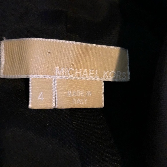 Michael Kors Italy 2-piece suit size 4 - Picture 8 of 8